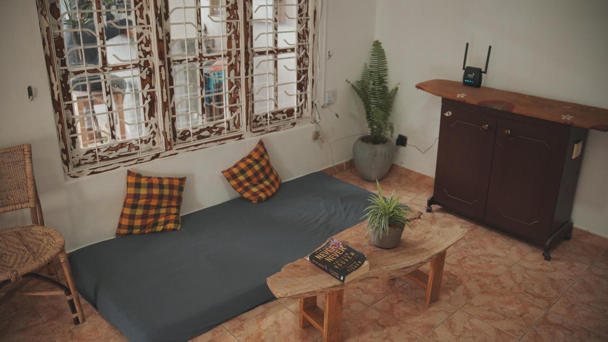 Hôtel Dreamy Surf House à Weligama Extérieur photo